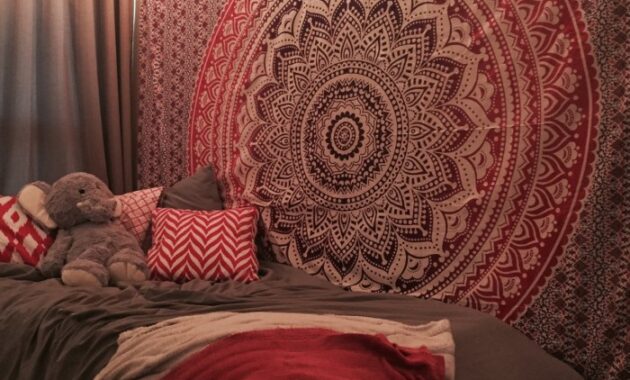 How to Decorate Room with Tapestry Easy Tips and Tricks for a Stylish Space