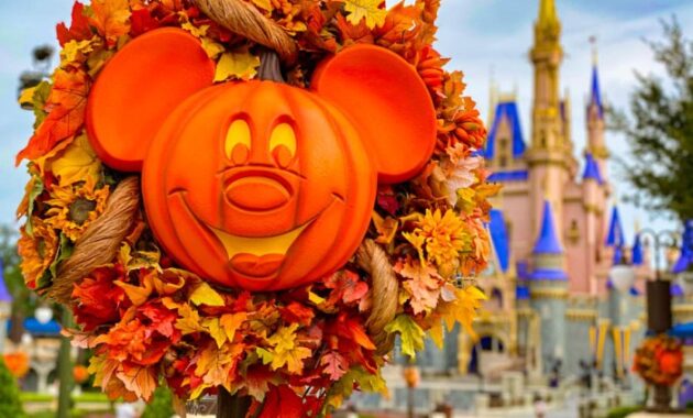 When Does Disney Start Decorating for Fall