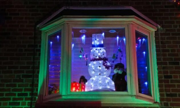 How to decorate Christmas lights on windows A festive guide for your holiday decor