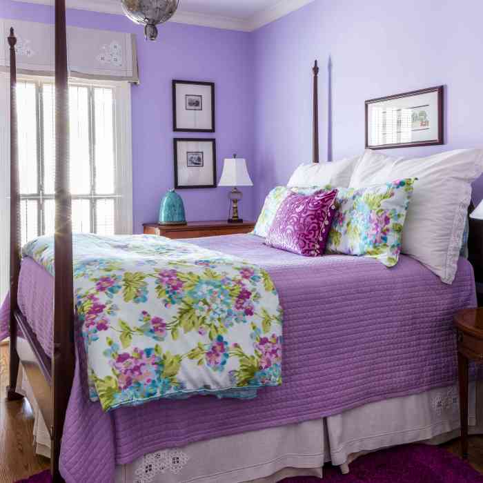 How to decorate a purplr room