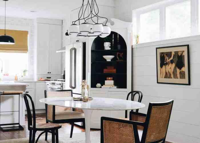 How to decorate a walk through dining room