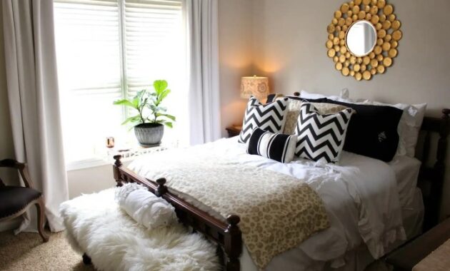 How to Decorate a Small Guest Room