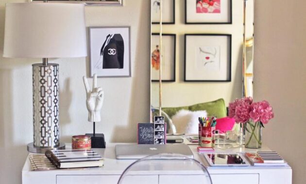 How to Decorate My Office Table Creative Tips and Ideas