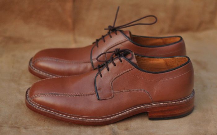 Mens dress shoes with leather soles